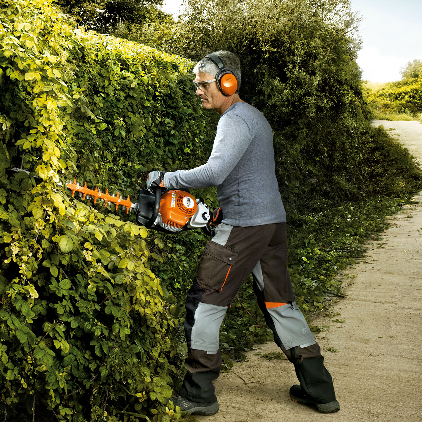 HS 82 BenzinHeckenschere online kaufen STIHL