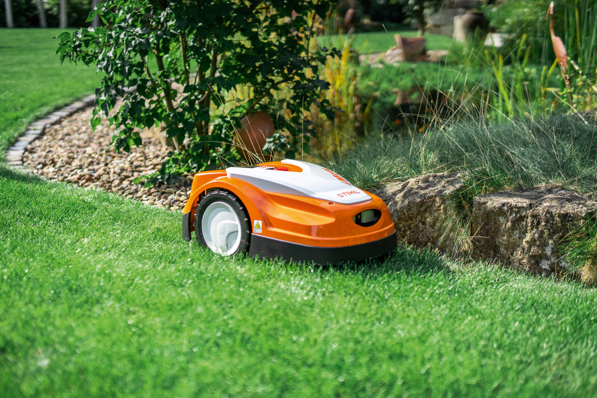RMI 422 Mähroboter iMOW® mit Mulchfunktion kaufen STIHL