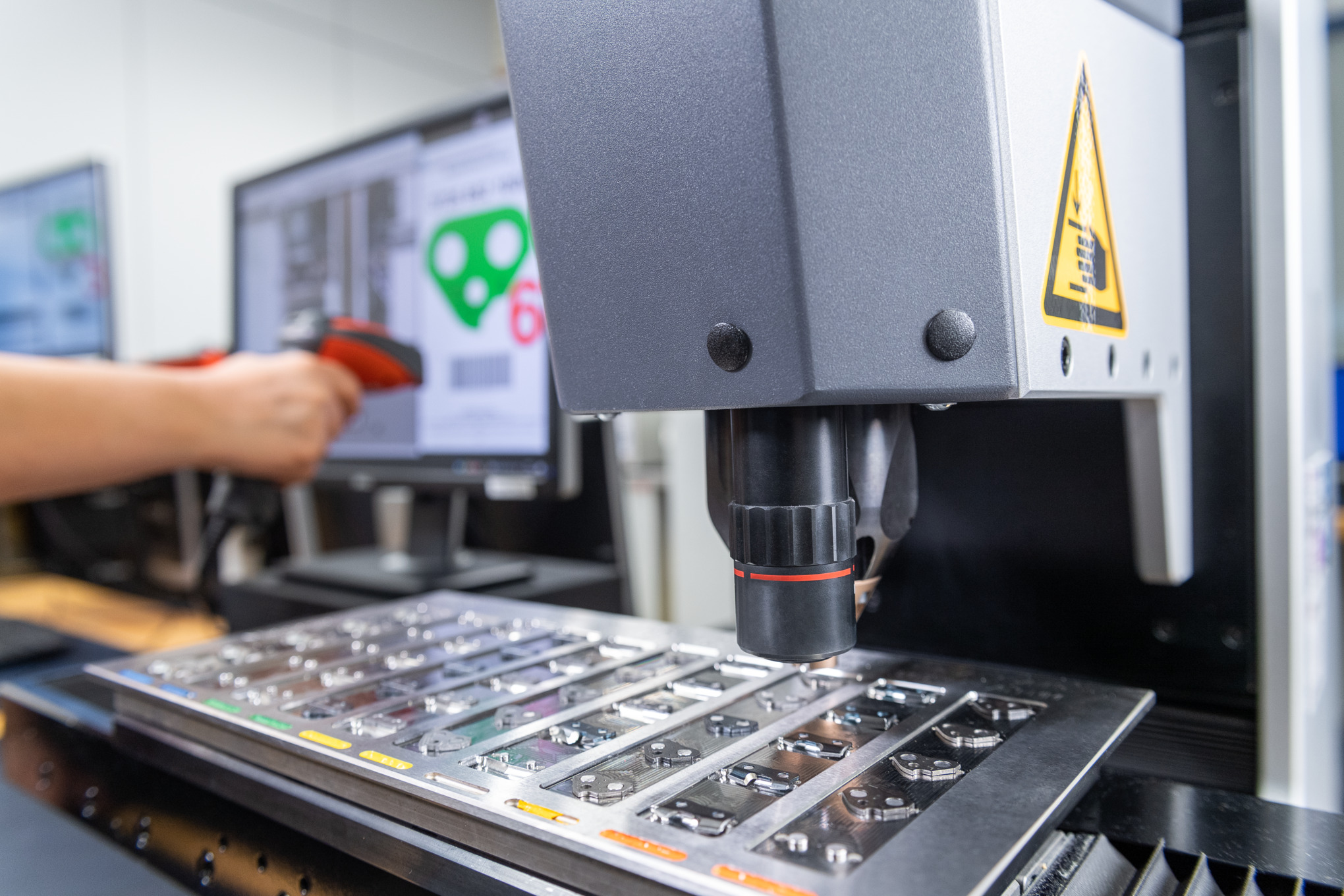 Maschine in einer Fabrik für die STIHL Kettenproduktion