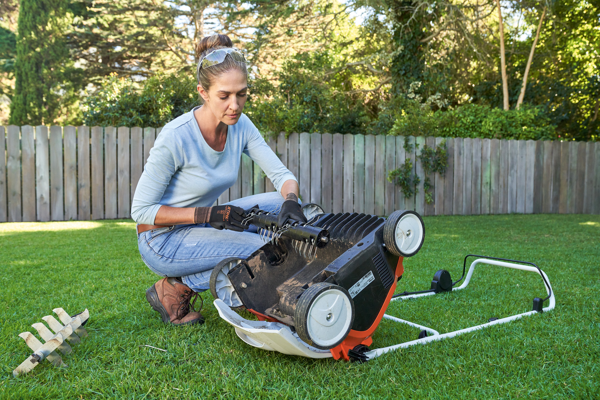 Rasen lften: Wann, wie & mit welchen Gerten? | STIHL
